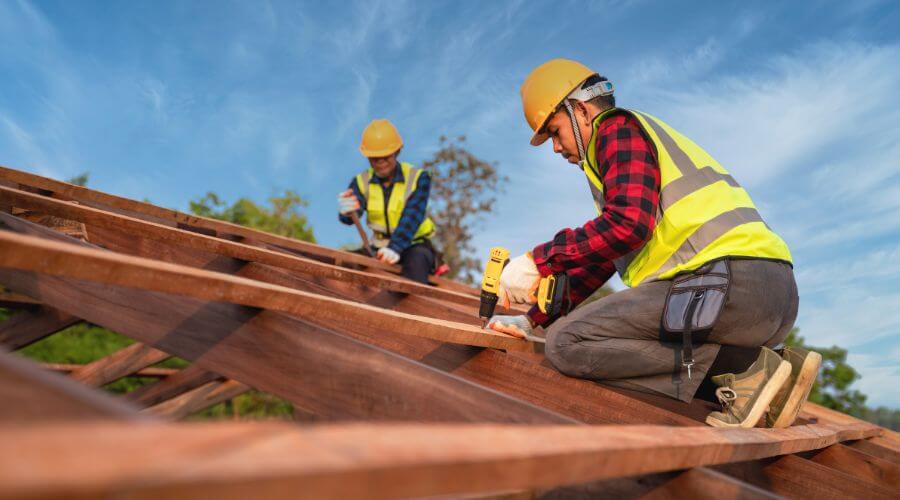 Professional gutter cleaning in Marshall, IL